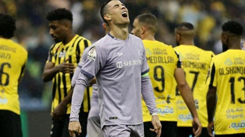 b体育-费迪南德点出C罗在沙特的最大心魔：无冠恐成职业生涯遗憾